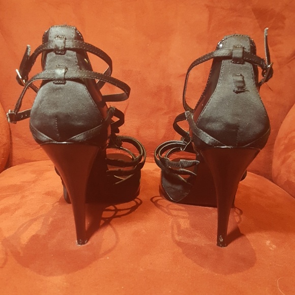 Steve Madden black strappy high heels - Picture 3 of 5